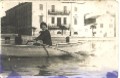 Elena Guarnati rema al porto di Bardolino